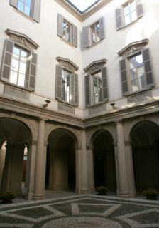 Palazzo-moriggia